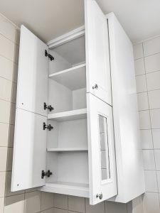 Bathroom cabinet with mirrored doors