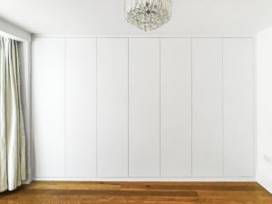 7 Plain Doors contemporary style Wardrobe