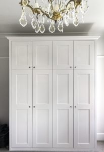 Shaker style doors Wardrobe with LED lighting