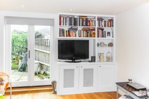 Media unit with bookshelves